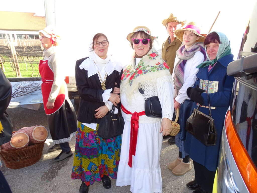 pUSTNA POVORKA - Carnevale a Nimis dsc00917