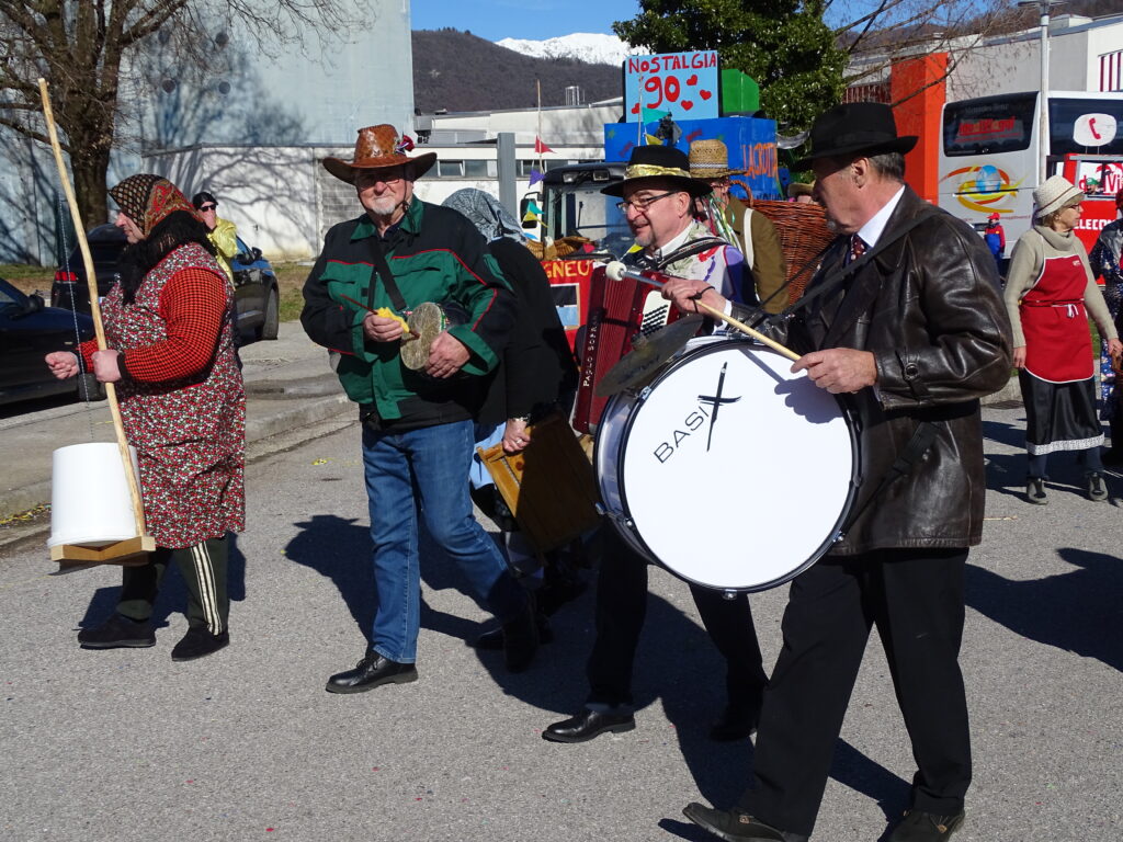 pUSTNA POVORKA - Carnevale a Nimis dsc00928